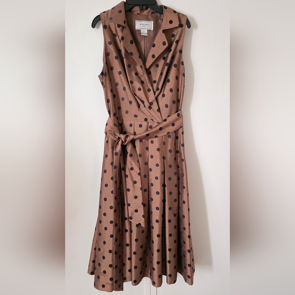 Brown Sleeveless Wrap Midi Dress with Notched Collar